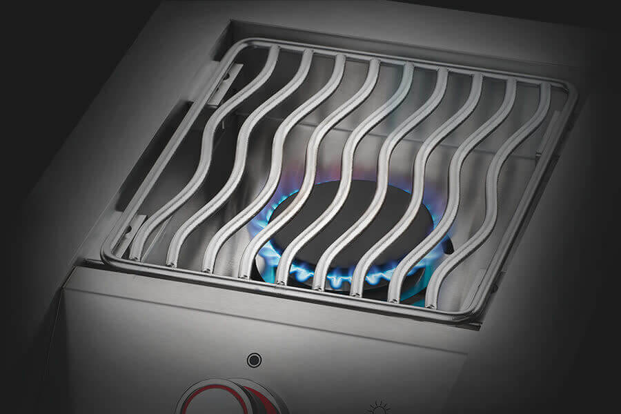 Napoleon Built-in 700 Series Single Range Top Burner with Stainless Steel Cover (NATURAL GAS)